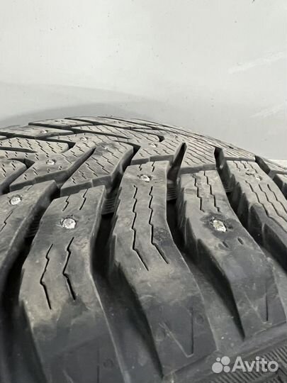 Nokian Tyres Hakkapeliitta 8 SUV 275/50 R20 113