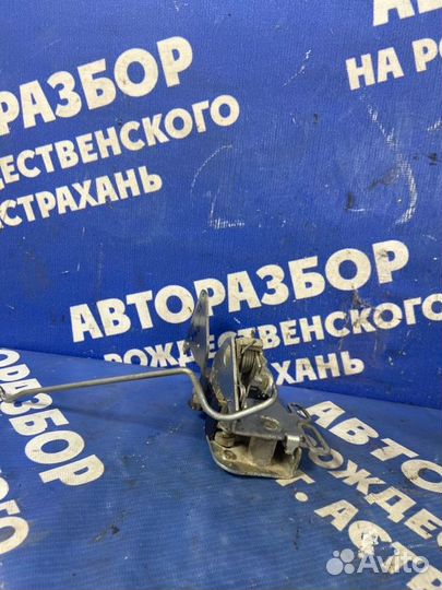 Передний правый замок двери. Scania P094Cb6X4Hz260