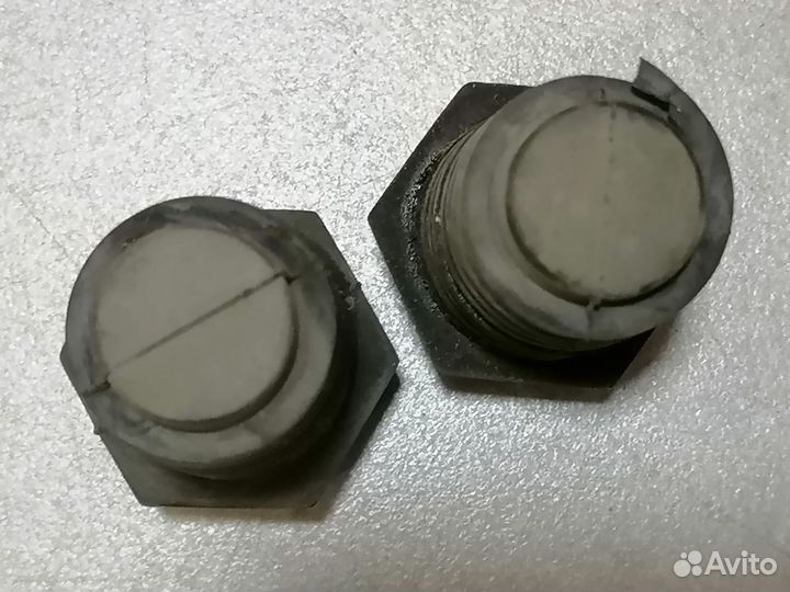 Отбойник капота Great Wall Hover H2