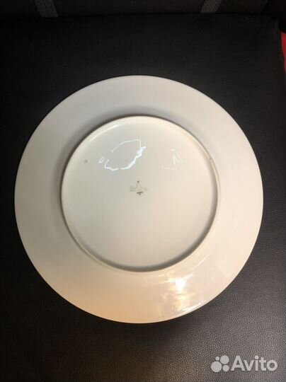 Настенная тарелка