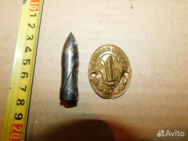 Плавающий челнок-пуля и латунная шильда от Антиква