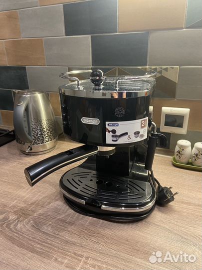 Кофеварка (кофемашина) DeLonghi Icona