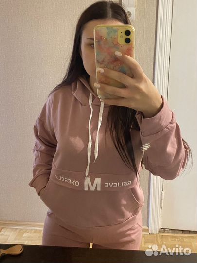 Спортивный костюм женский