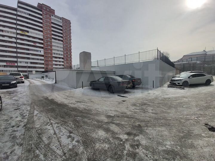 Машиноместо, 15 м²
