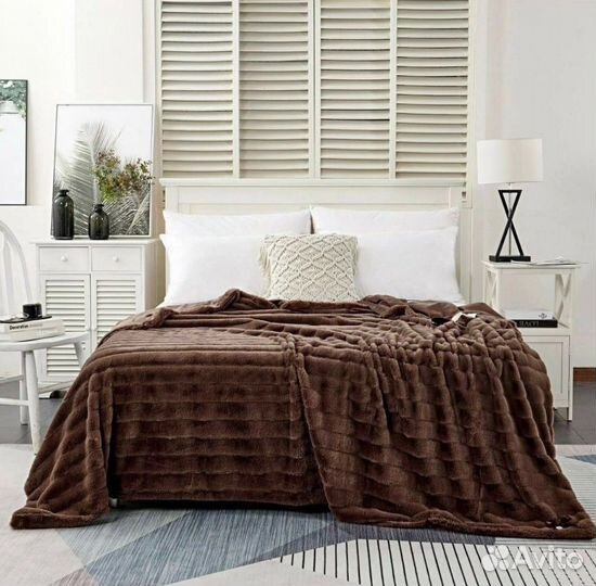 Пледы и покрывало