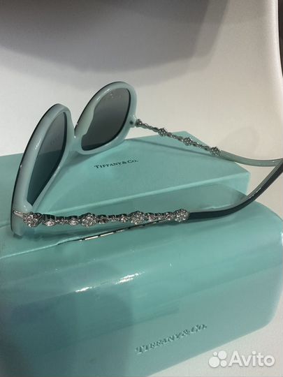 Солнцезащитные очки Tiffany&Co