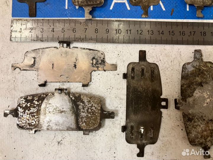 Пластины антискрипные комплект передние Infiniti