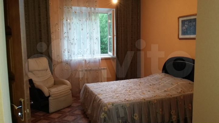 Коттедж 255 м² на участке 25 сот.