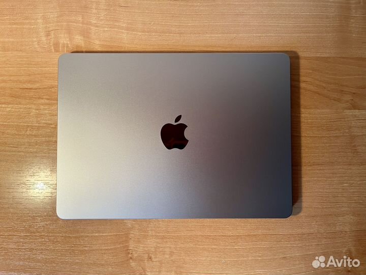 Apple MacBook air 13,6-inch 2022 m2 8/512