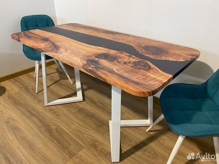 Кухонный стол лофт 'Jubilation Debate'