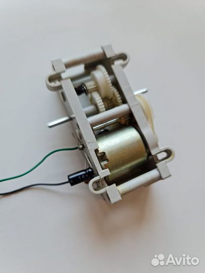 Редуктор с моторчиком (4,5V)