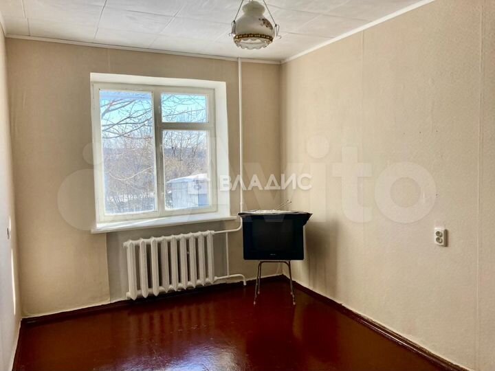 Комната 12 м² в 3-к., 2/5 эт.