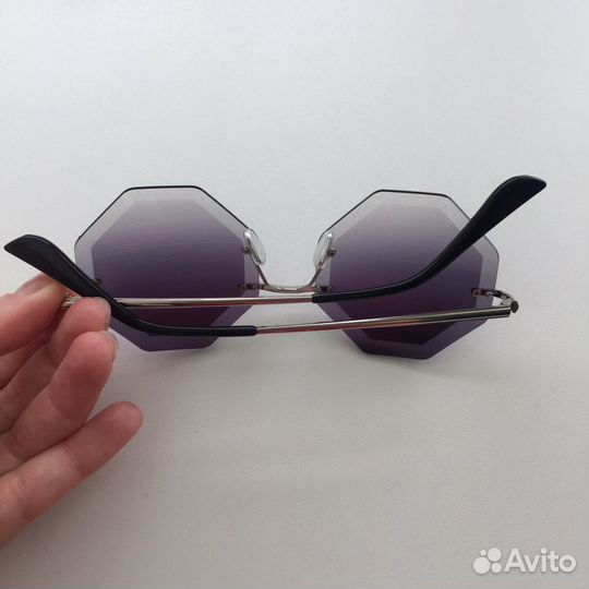 Очки солнцезащитные