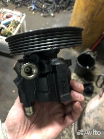 Насос гур Renault Logan