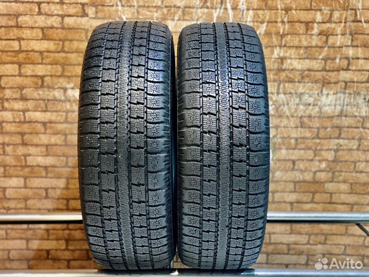 Toyo Observe Garit G4 205/60 R16 92Q