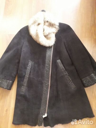 Продам натуральную дубленку Acasta