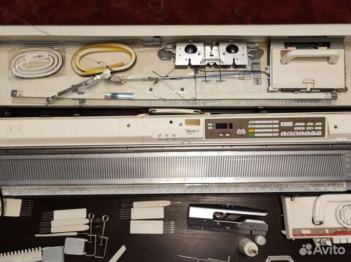 Электронная вязальная машина Brother KH 930