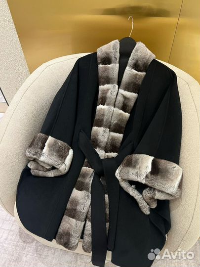 Loro piana пальто с мехом