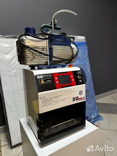 Оборудование для переклейки дисплеев