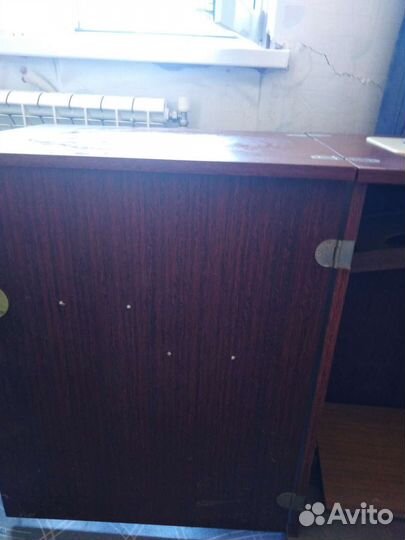 Швейная машина Чайка 143