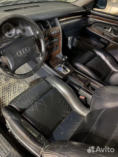 Ауди А8 д2 на разбор