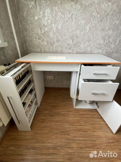 Стол для маникюра бу