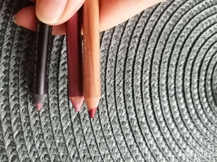 Карандаш для губ косметика