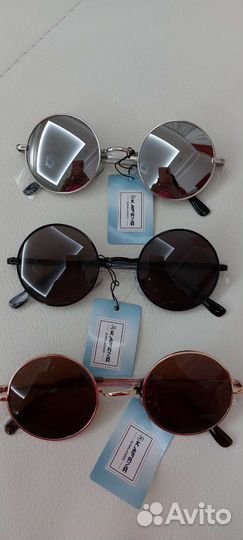 Солнцезащитные очки круглой формы