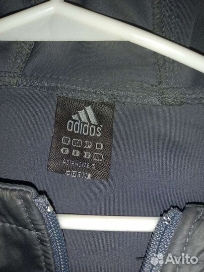 Кофта спортивная женская