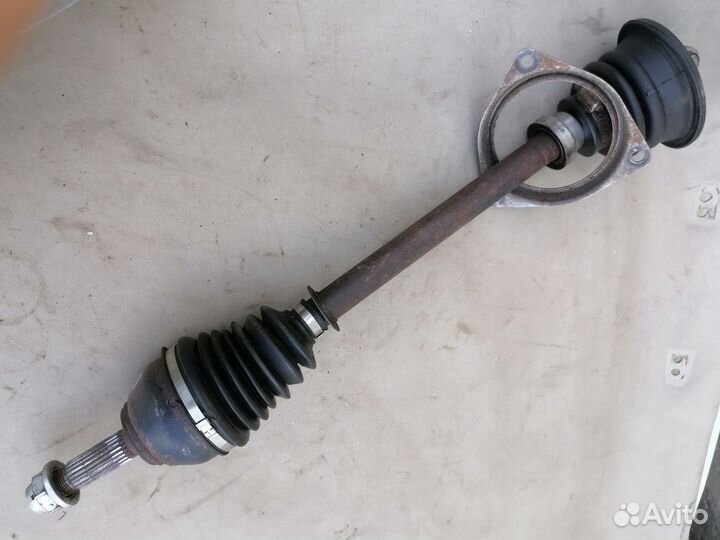 Полуось перед.левая (привод) Renault 19 1998-2002