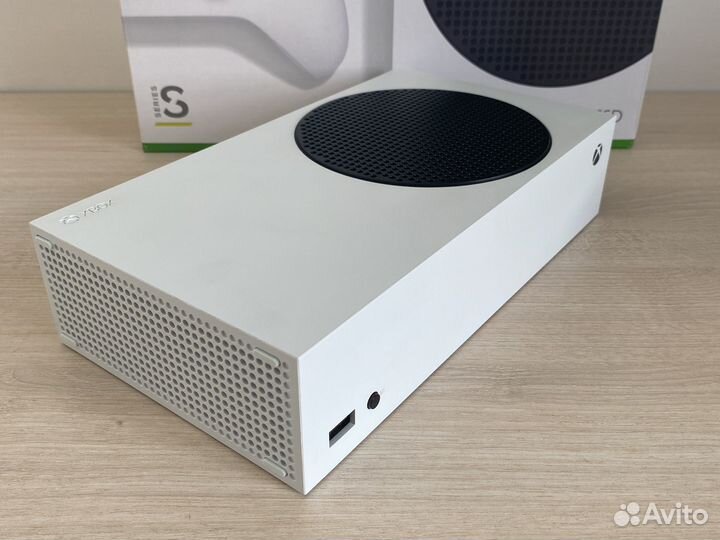 Xbox Series S с играми
