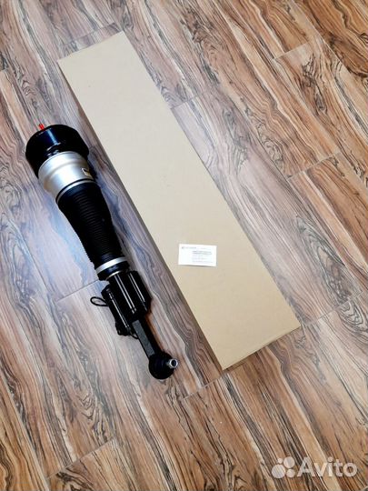 Пневмостойка Mercedes CL-class W216 4matic новая