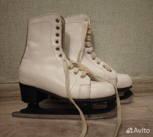 Коньки фигурные
