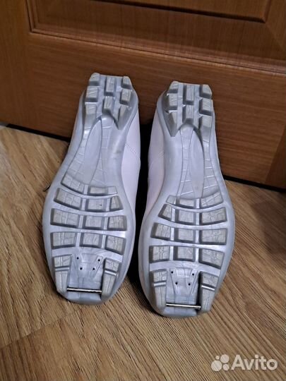 Лыжные ботинки nordway 39 р-р (на 38р)