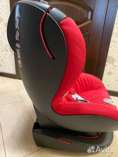 Детское автомобильное кресло maxi cosi