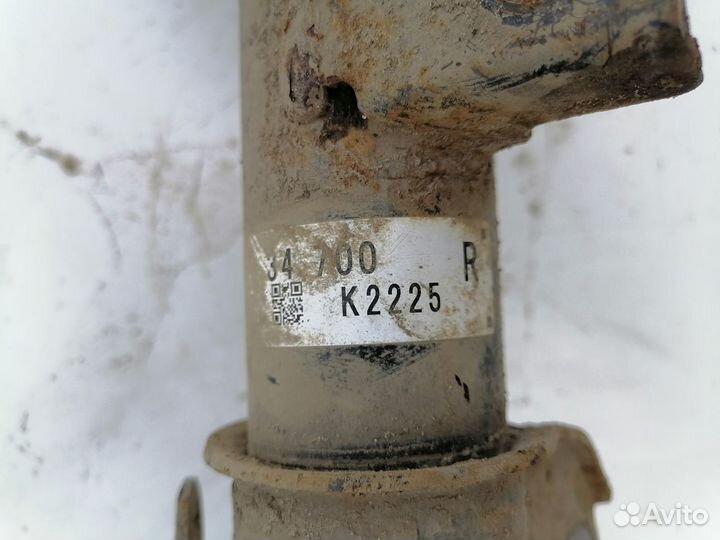 Амортизатор передний правый Mazda Cx-5 2.0 АКПП