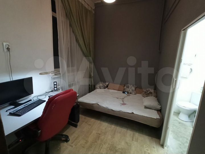 Комната 10 м² в 2-к., 2/2 эт.