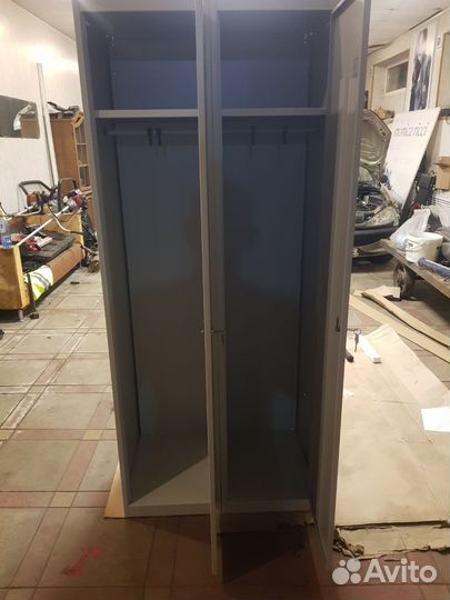 Шкаф металлический для одежды