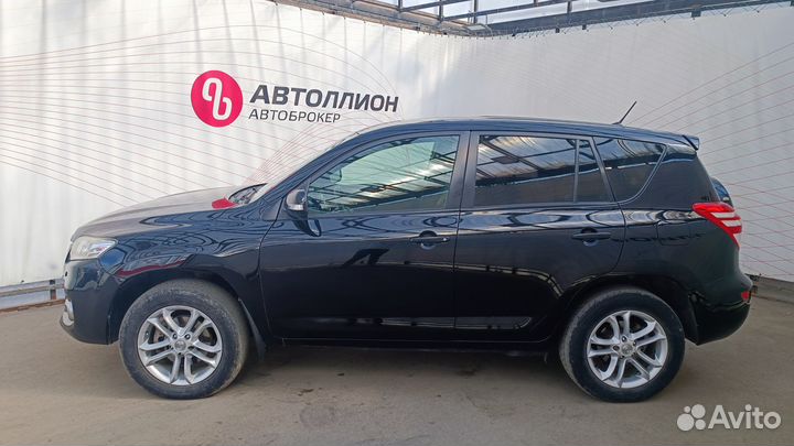 Toyota RAV4, 2011