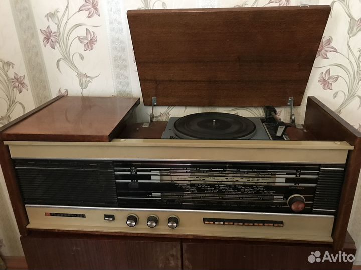 Радиола СССР Кантата 204