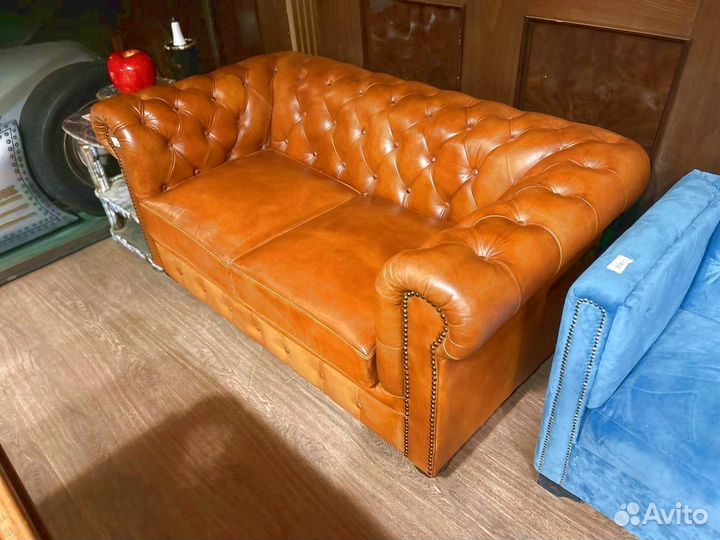 Кожаный диван честер