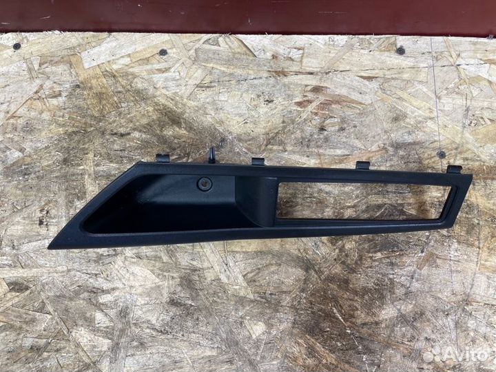 Внутренняя ручка двери передняя левая LADA Vesta