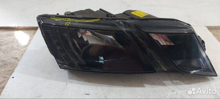 Фара галогеновая передняя правая Skoda Octavia A7