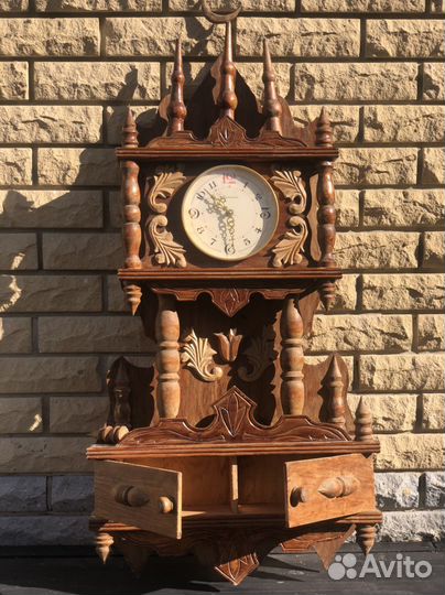 Часы деревянные настенные ручной работы