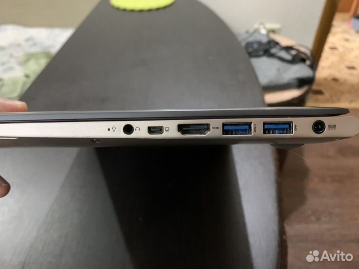 Ноутбук Asus