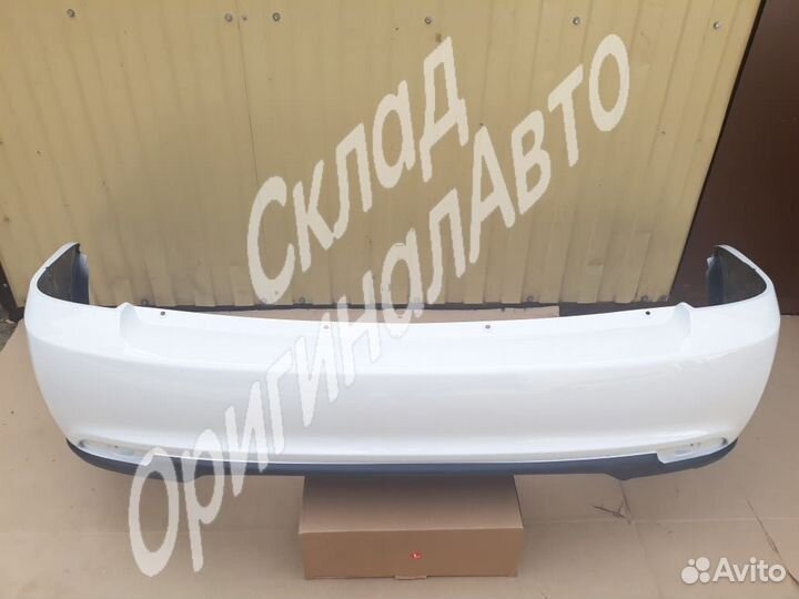 Бампер задний приора 2 хэтчбек белое облако