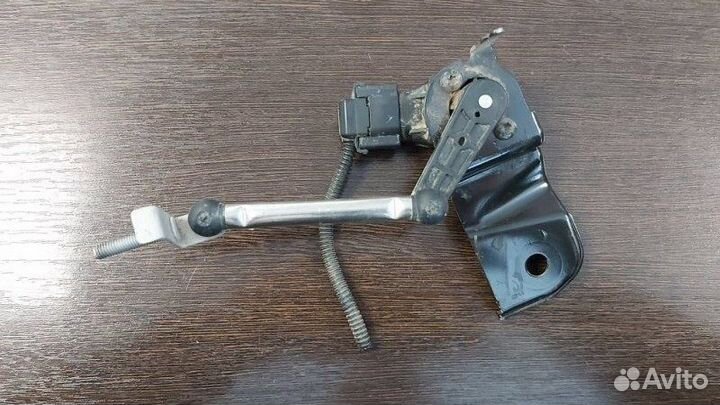 Датчик положения кузова Mercedes S 500 4Matic W221