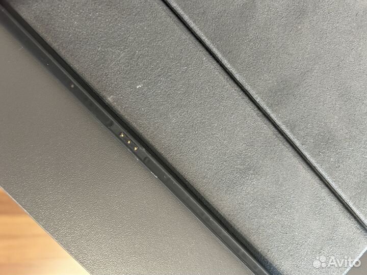 Чехол клавиатура для iPad