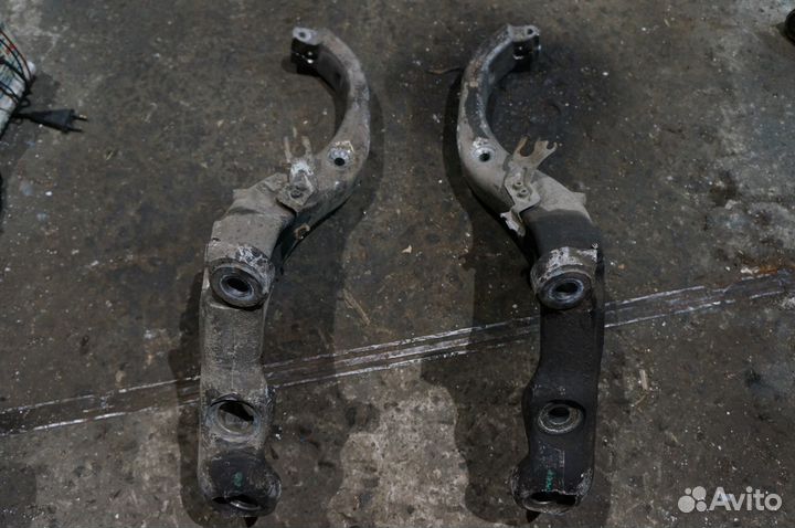 BMW Е70 Х5 Кулак поворотный передний