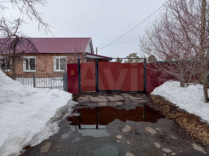 3-к. квартира, 93,3 м², 1/1 эт.